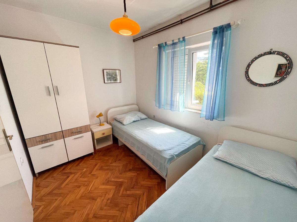 Apartmani Leonarda ヤドラニヴォ エクステリア 写真